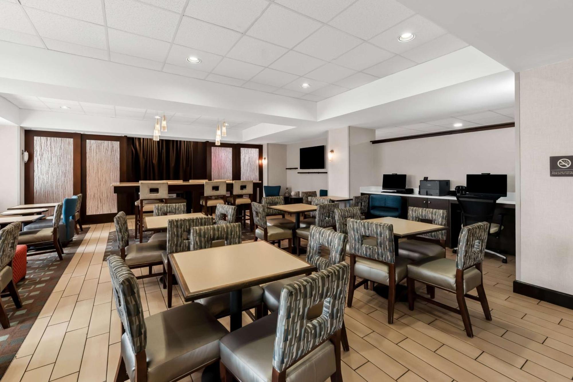 潘思维尔 潘尼斯威乐汉普顿旅馆酒店 外观 照片